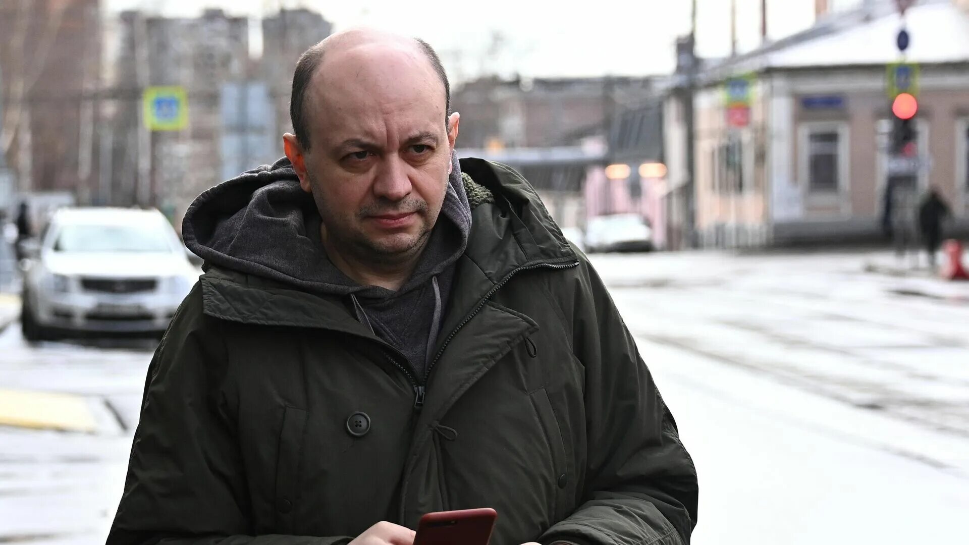 Сергей Смирнов заочно осужден на год колонии
